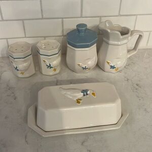 Nelson McCoy Stoneware Completier 5 Pc. Set Country Accents ( Vintage )